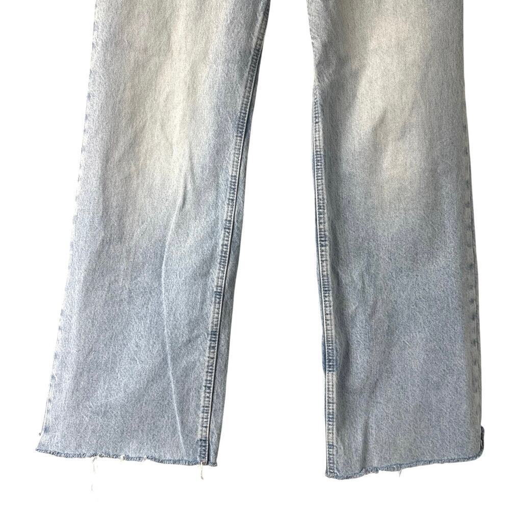 ZARA Women’s High Rise Wide Leg Blue Jeans Light Wash Raw Hem Size 8 *EUC - Picture 6 of 10